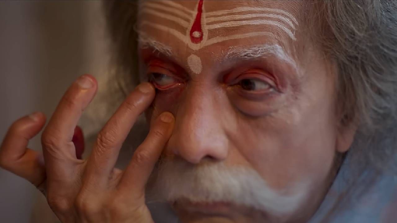 4- मेकअप- दशावतार म्हटलं की त्यात मेकअप हा त्याचा अविभाज्य घटक येतोय. दशावतारी खेळ रंगवणाऱ्या कलाकारांचा मेकअप प्रत्येक दृश्यात अप्रतिम दिसून येतो. त्याचसोबत साऊंड, म्युझिक यामुळे चित्रपट पाहताना अनोखा अनुभव येतो. 
