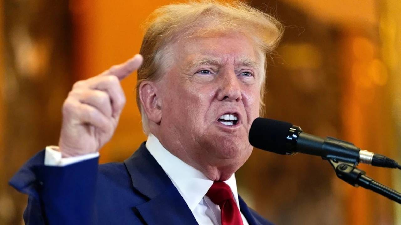 2900 कोटी रुपयांचा दंड काढा, अन्यथा मोठा टॅरिफ लावेल, डोनाल्ड ट्रम्प यांची परत धमकी, म्हणाले, अमेरिकेत नोकऱ्या