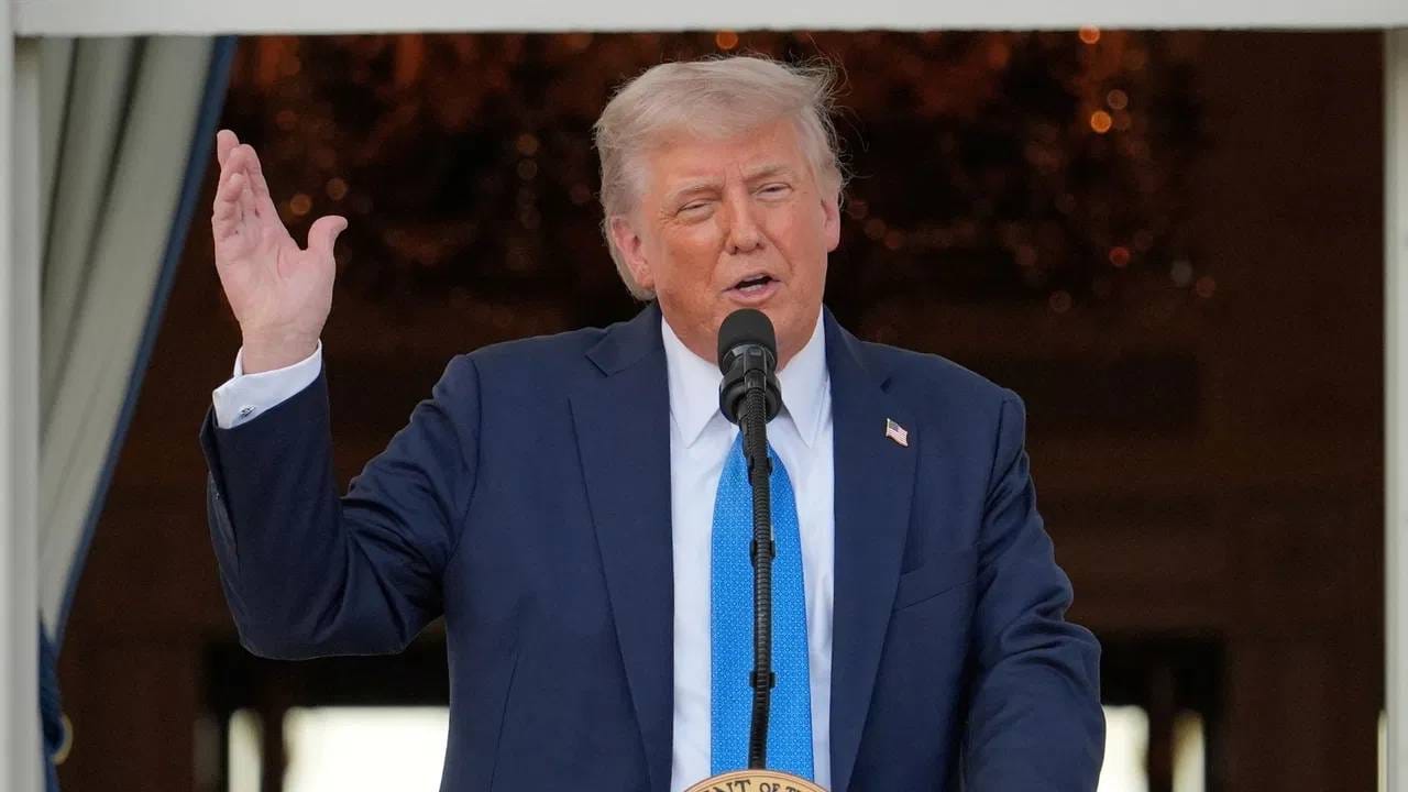 Donald Trump : टॅरिफ लावत भारतावर नाराजी, आता या राष्ट्राध्यक्षांवरही भडकले डोनाल्ड ट्रम्प !