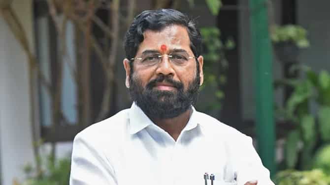 एकनाथ शिंदे यांची मोठी घोषणा, शिवसेनेच्या मंत्री आमदारांनी घेतला मोठा निर्णय