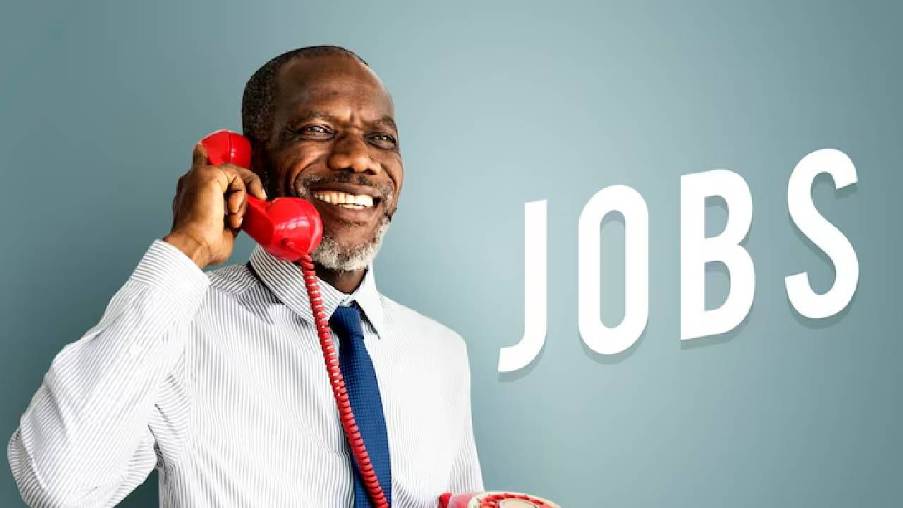 या भरतीत उमेदवारांची निवड लेखी परीक्षेद्वारे केली जाईल. परीक्षा वस्तुनिष्ठ प्रकारच्या बहुपर्यायी प्रश्नांवर (MCQ) आधारित असेल. दोन तासांच्या या परीक्षेत एकूण 200 प्रश्न विचारले जातील. प्रत्येक प्रश्नाला एक गुण असेल आणि चुकीच्या उत्तरासाठी 0.25 गुण कापले जातील. परीक्षेत सामान्य ज्ञान, सामान्य बुद्धिमत्ता आणि तर्कशक्ती, अंकगणितीय योग्यता, हिंदी भाषा आणि समज, तसेच इंग्रजी भाषा आणि समज यासंबंधी प्रश्न समाविष्ट असतील. प्रत्येक विभागातून 40-40 प्रश्न विचारले जातील, म्हणजेच एकूण पाच विभाग असतील.