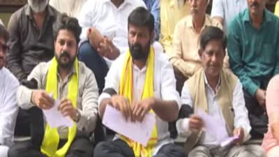 मोठी बातमी! मराठा आरक्षणाचा GR फाडला, राज्यव्यापी आंदोलन करणार, OBC नेते आक्रमक