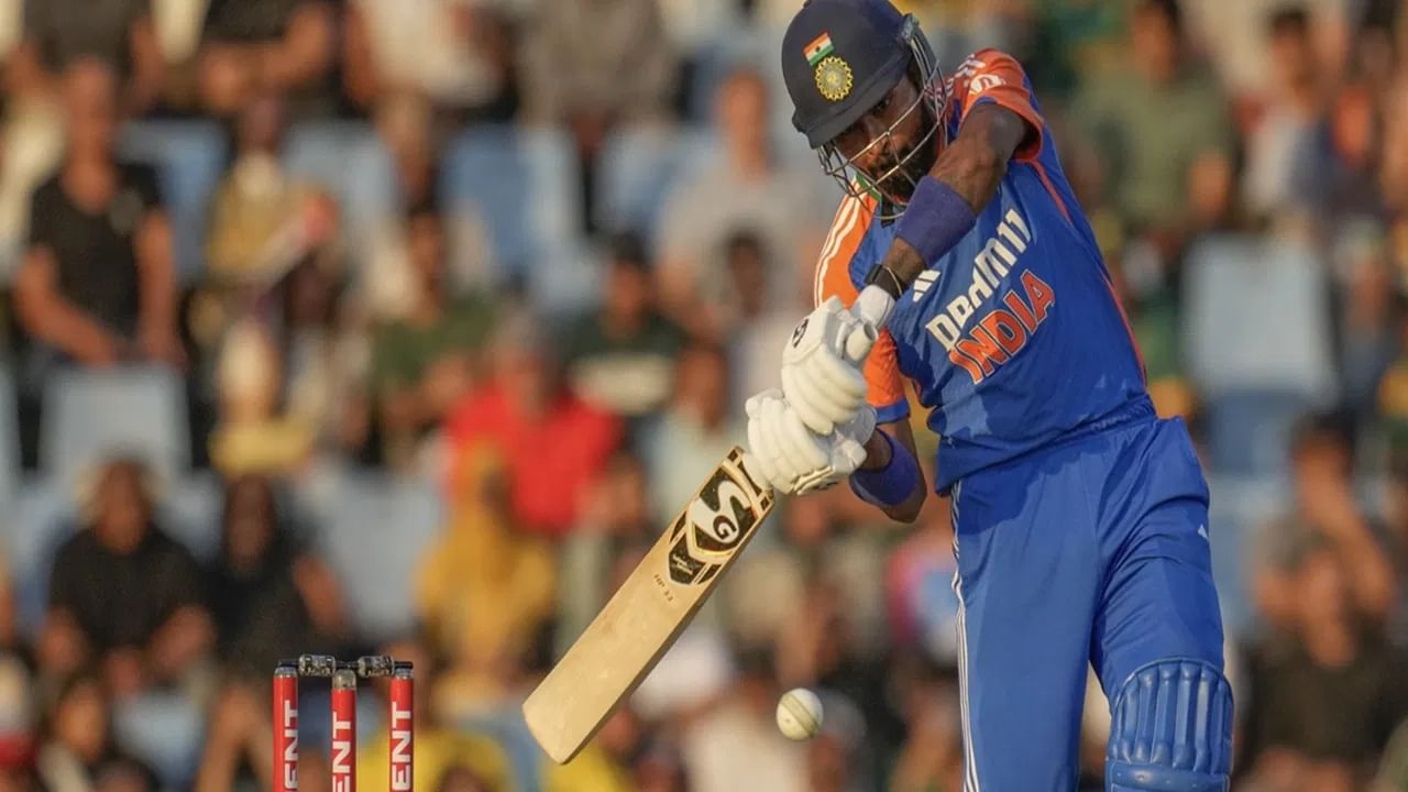 Asia Cup 2025 : हार्दिक पंड्याला मोठ्या विक्रमाची संधी, फक्त 5 सिक्सची गरज, नक्की रेकॉर्ड काय?