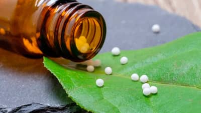 होमिओपॅथिक औषधे खरचं केमोथेरपीवर उपचार करतात का?