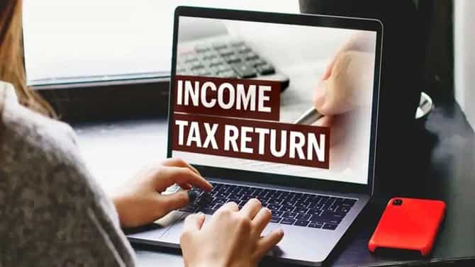 तुमचा इन्कम टॅक्स रिफंड आला की नाही? असं तपासा