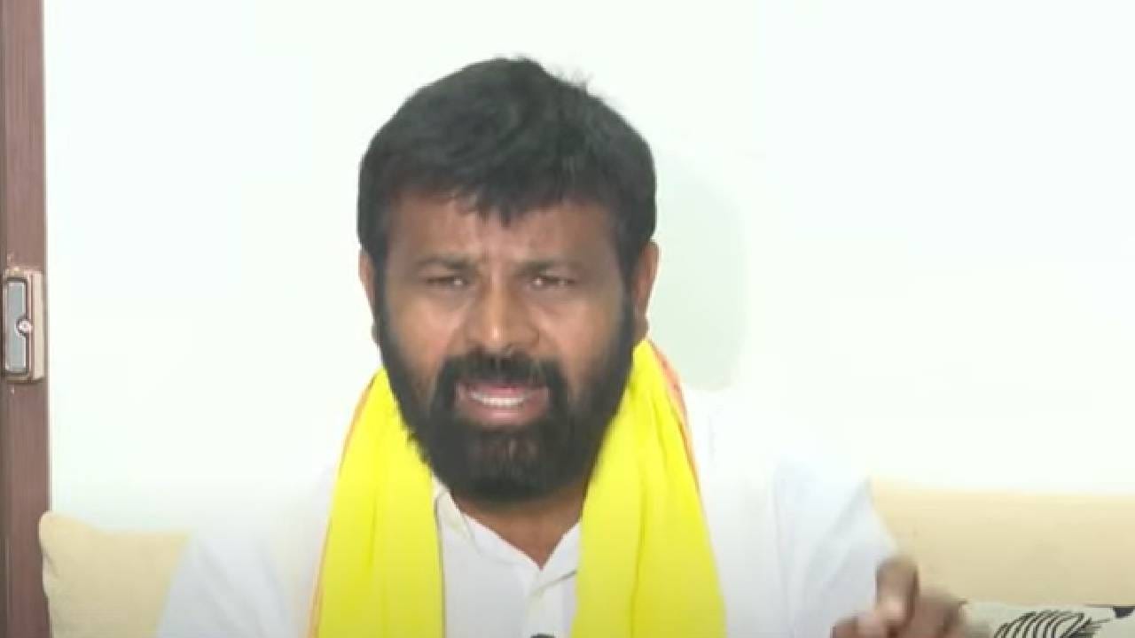 पवार कुटुंबियांनी ओबीसींचे आरक्षण संपवले... लक्ष्मण हाके यांचे गंभीर आरोप, म्हणाले, पवारांचा आयटी सेल..