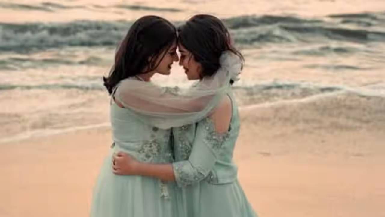 'बिग बॉस'च्या घरात प्रथमच 'लेस्बियन कपल'ने केला साखरपुडा, लिपलॉक करत दिली प्रेमाची कबूली