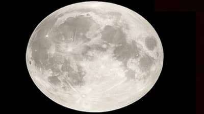 Chandra Grahan 2025: चंद्रग्रहणानंतर हे काम करायला अजिबात विसरु नका, सुख, समृद्धी आणि विशेष मिळेल पुण्य