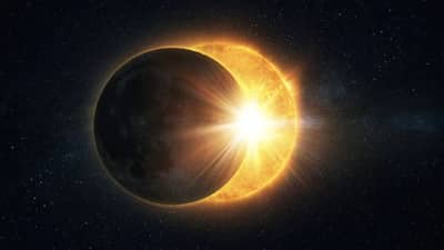 Total Lunar Eclipse Blood Moon 2025 : पूर्ण चंद्र हवाय की अर्धचंद्र? या खास टिप्सद्वारे तुमच्या मोबाईलमध्ये काढा चंद्रग्रहणाचे क्लासी फोटो