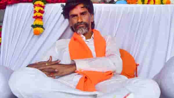 Manoj Jarange Patil : मनोज जरांगे विरोधात पोलिसांचा मोठा निर्णय, आंदोलनाच्या पाचव्या दिवशीच उचललं महत्वाचं पाऊल