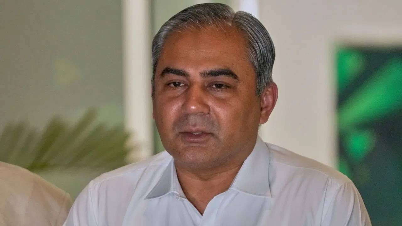 Asia Cup 2025 : आता PCB च्या अध्यक्षाची नीच हरकत, लायकी दाखवली, भारताशी घेतला पंगा