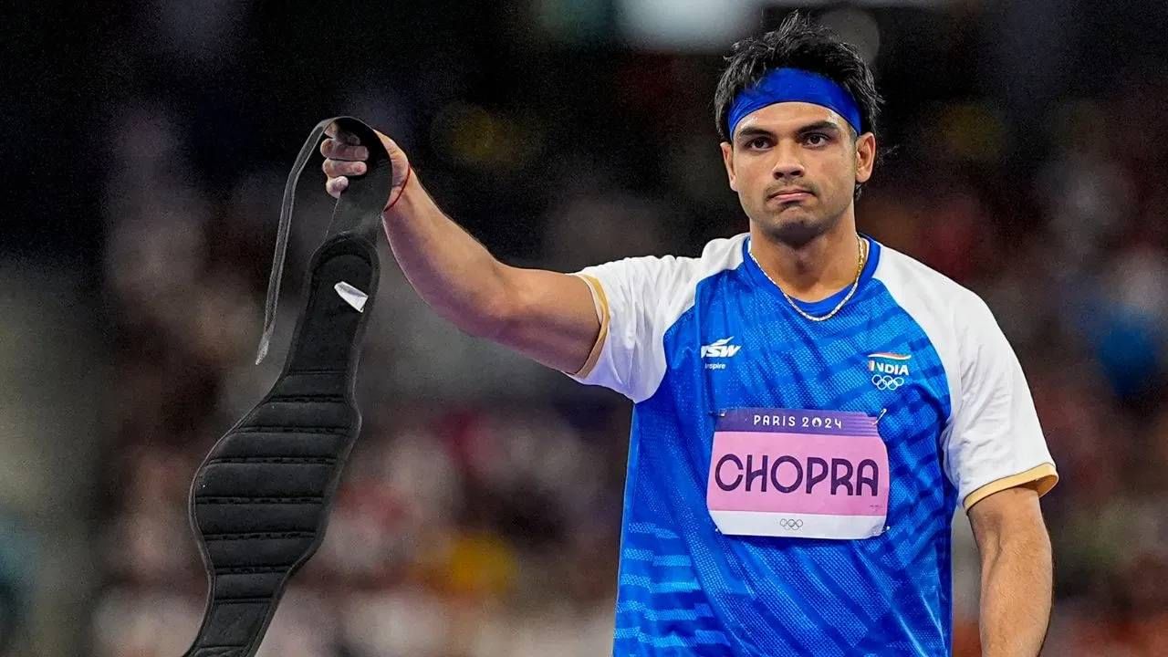 जागतिक अजिंक्यपद स्पर्धेत पुरुषांच्या भालाफेक पात्रता फेरी 17 सप्टेंबर रोजी आणि अंतिम फेरी दुसऱ्या दिवशी होणार आहे. टोकियो येथे होणाऱ्या या स्पर्धेत भारताचे सचिन यादव, यशवीर सिंग आणि रोहित यादव हे तीन खेळाडूही सहभागी होत आहेत. त्यामुळे भालाफेक स्पर्धेत भारताची ताकद वाढत असल्याचं दिसत आहे. (Photo- PTI)