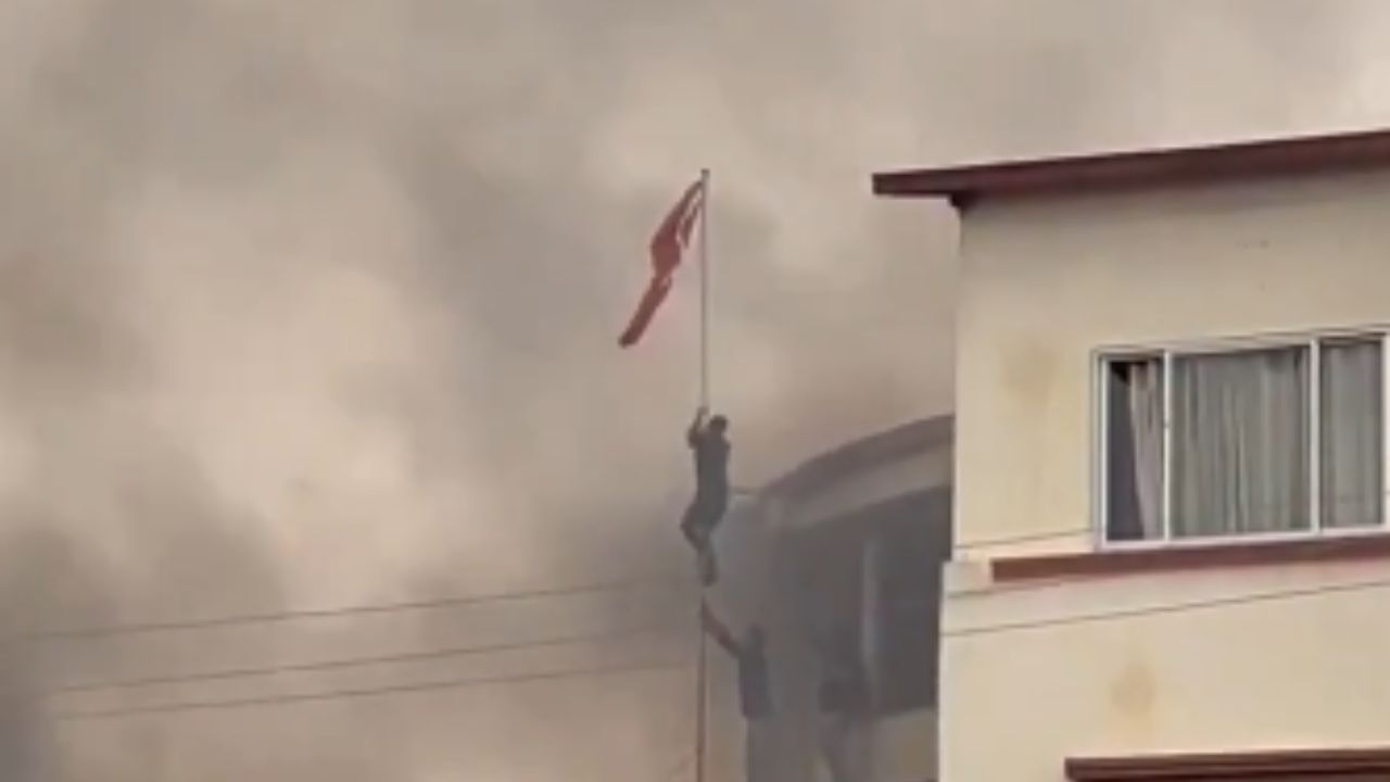 आंदोलकांवर नियंत्रण ठेवण्यासाठी सरकारने कर्फ्यू जाहीर केला. मात्र त्यानंतरही हजारो तरुण रस्त्यावर उतरले असून त्यांनी सुरुवातीला अनेक मंत्र्यांची निवासस्थाने जाळली. त्यानंतर या तरुणांनी पंतप्रधान आणि राष्ट्रपतींच्या खाजगी निवासस्थानांवर कब्जा करून त्यांना आग लावली आहे.