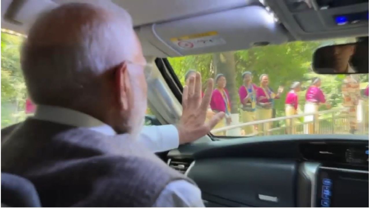 PM मोदी यांचे अरुणाचलच्या राजधानीत जोरदार स्वागत, नारी शक्तीचे दर्शन आणि तरुणात खासा उत्साह, Video