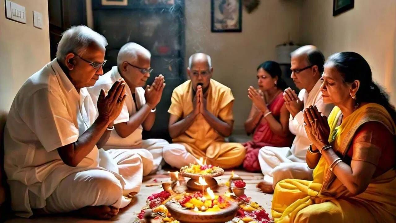 तुमच्या कुंडलीत पितृदोष आहे तर पितृपक्षात नक्की करा 'हे' घरगुती उपाय तुमच्या कुंडलीत पितृदोष आहे तर पितृपक्षात नक्की करा 'हे' घरगुती उपाय