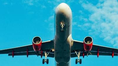 Plane Landing Gear Travel : विमानाच्या चाकामध्ये लपून प्रवास करताना मृत्यू होत नाही का? अफगाणिस्तानातून एक 13 वर्षाचा मुलगा  लँडिंग गिअरमधून कसा  भारतात आला?