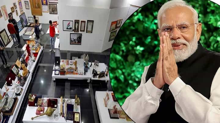 PM Modi Gift Auction 2025 : मोदींना मिळालेल्या 1300 भेटवस्तूंचा आजपासून ई-लिलाव, देवीची मूर्ती 1 कोटी तर.. PM Modi Gift Auction 2025 : मोदींना मिळालेल्या 1300 भेटवस्तूंचा आजपासून ई-लिलाव, देवीची मूर्ती 1 कोटी तर..