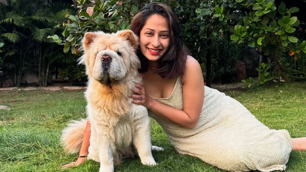 पुढे तिने पोस्टमध्ये लिहिले की, "ती माझी इंडस्ट्रीतील पहिली मैत्रीण होती – आणि खरी सख्खी मैत्रीण. तिच्यामुळेच हे नवीन जग मला आपलंसं वाटलं. तिच्यासोबतच मी स्वतःला शोधलं, हसावं, रडावं आणि मोकळं व्हावं असं वाटलं. अभिनयाच्या सुरुवातीच्या दिवसांत जेव्हा सर्व काही नवीन, अनोळखी आणि वाटायचं, तेव्हा तिचं हसतं मुख, तिचं प्रेमळ बळ माझ्यासोबत होतं. तिच्यासोबत मी पहिला सीन केला, पहिल्यांदा camera शेअर केला , ती इतकी हसमुख , प्रामाणिक, भावनाशील आणि जिव्हाळ्याने भरलेली व्यक्ती होती की तिच्यासोबत क्षणभरही घालवला, तरी तो कायमचा लक्षात राहिला."