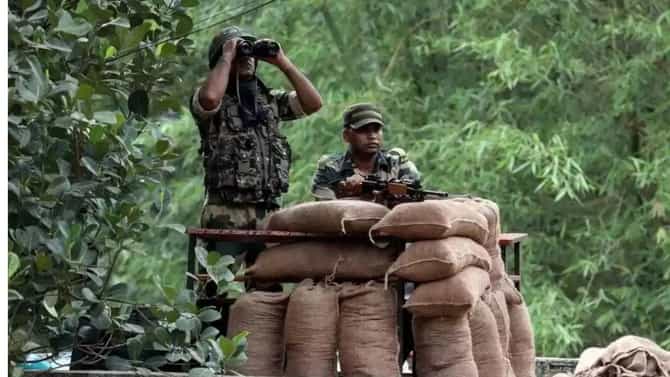 छत्तीसगडमध्ये एसआरपीएफला मोठं यश, एक कोटींचं बक्षीस असलेल्या माओवाद्याचा खात्मा