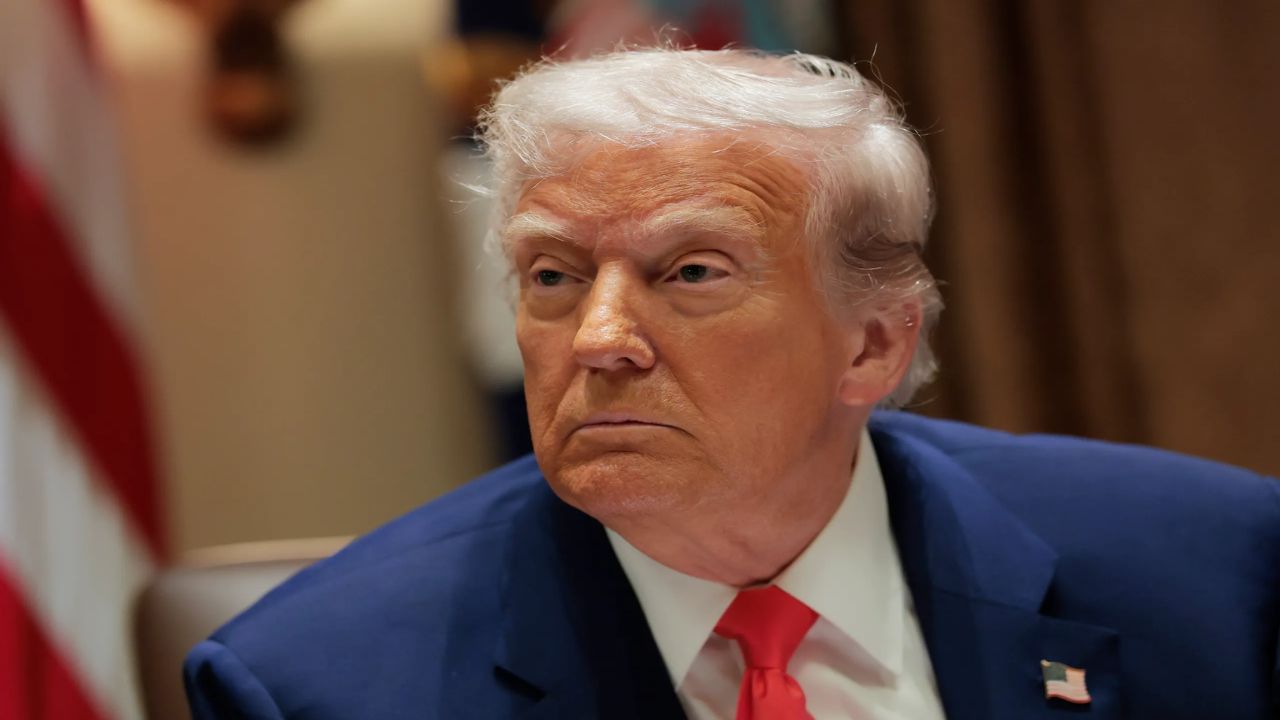 US Tariff: 88 देशांनी केला अमेरिकेचा गेम, महत्वाची सेवा ठप्प, ट्रम्प चिंतेत