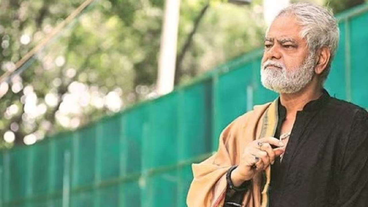 संजय मिश्रा यांनी या नाटकाच्या निमित्ताने दिलेल्या एका मुलाखतीमध्ये मनसे अध्यक्ष राज ठाकरे यांच्या भेटीचा किस्सा सांगितला आहे. ते नेमकं काय म्हणाले? वाचा...