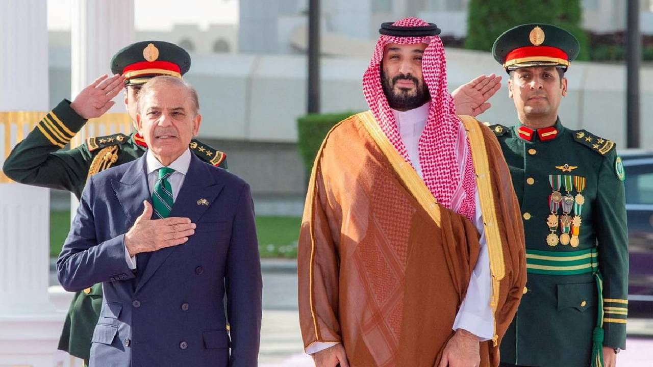 पाकिस्तानचा भारताविरोधात मोठा डाव,  मुस्लिम देशांना एकत्र करून भारताचा गेम करण्याची तयारी, यूएई आणि कतार..