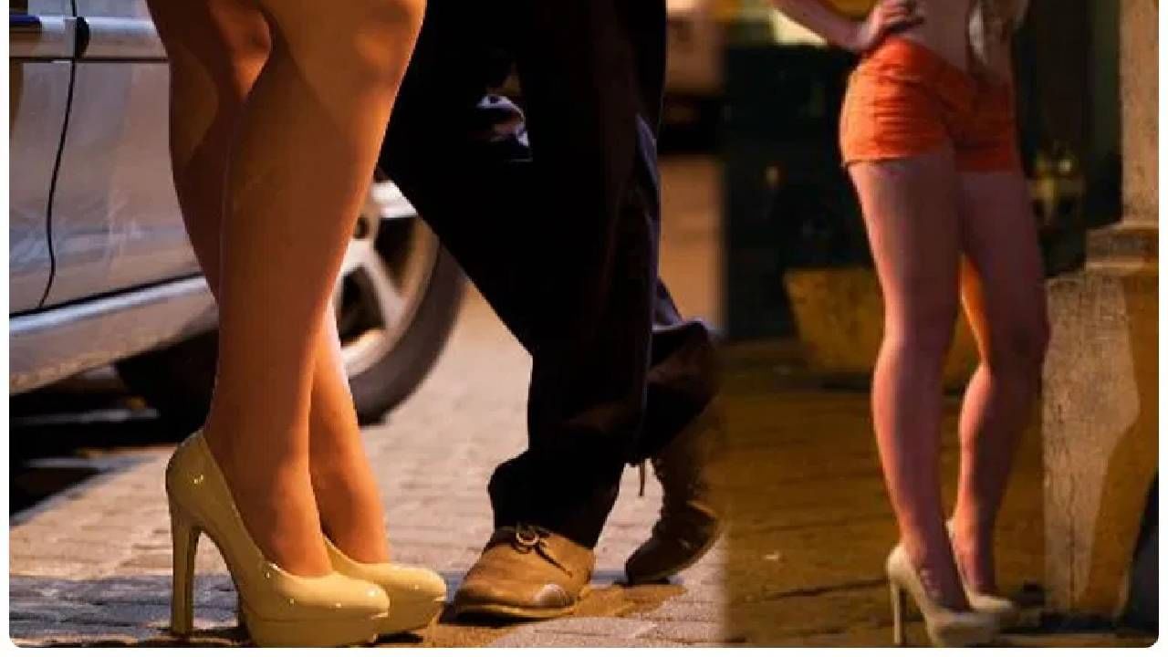 पॉश हॉटेल,13 थाई तरुणी! 1 एक ग्राहकाकडून 5000 रुपये, रात्रीच खेळ रंगायचा... या हाई-प्रोफाइल... सर्वच हादरले