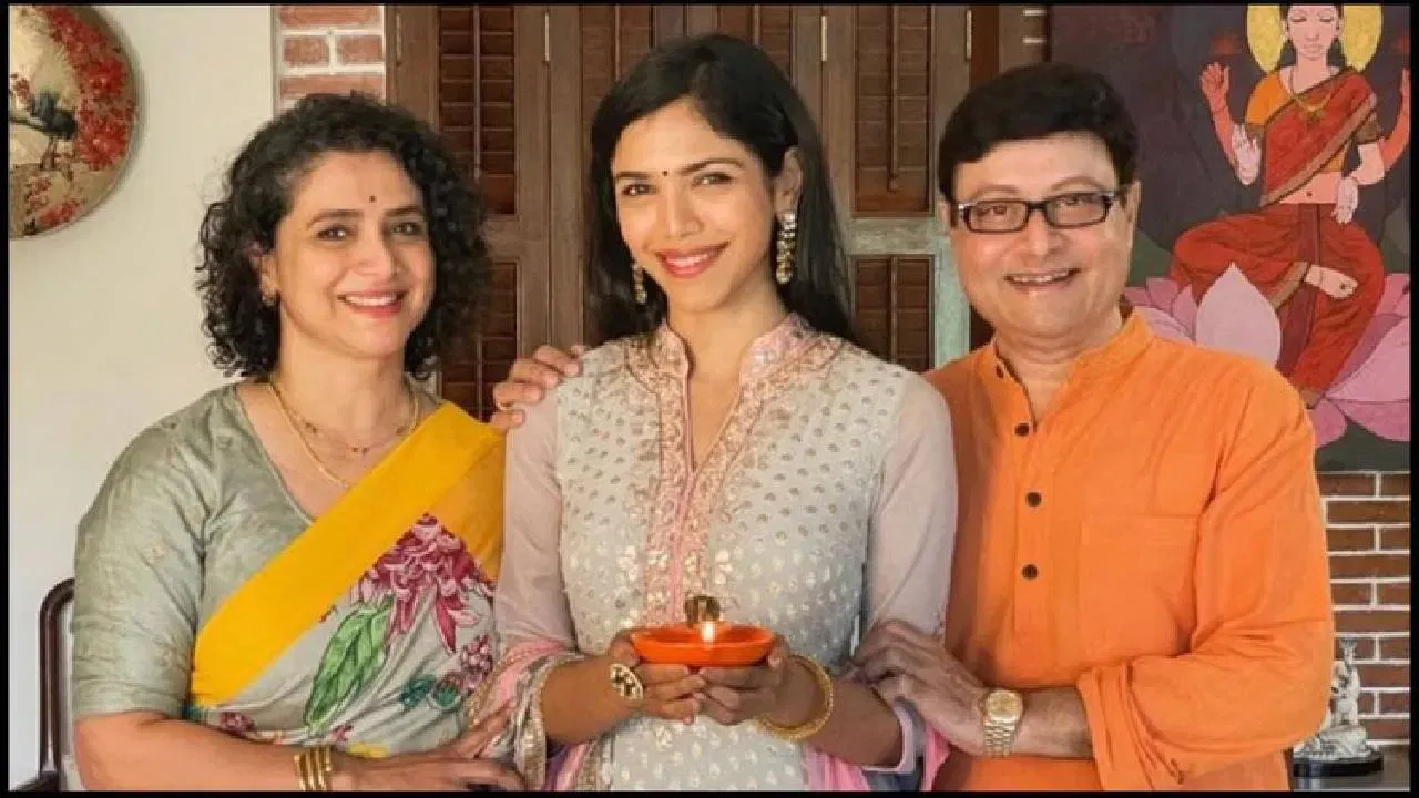 श्रियाची काही दिवसांपूर्वी मंडाला मर्डर्स ही वेब सीरिज प्रदर्शित झाली आहे. या सीरिजमधील तिची भूमिका प्रेक्षकांच्या विशेष पसंतीला उतरली. श्रिया ही 36 वर्षांची आहे आणि अविवाहीत आहे. तिला नुकताच एका मुलाखतीमध्ये लग्नाविषयी विचारण्यात आले आहे.