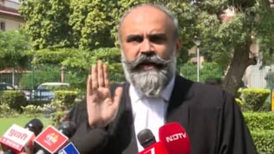 सर्वोच्च न्यायालयाचे ज्येष्ठ वकील सिद्धार्थ शिंदे यांचे निधन, न्यायालयीन क्षेत्रात हळहळ