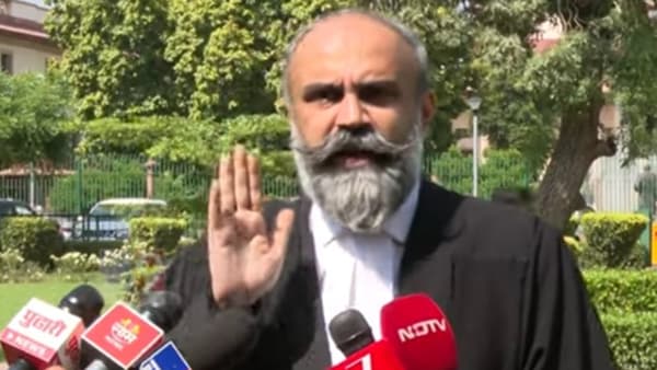 सर्वोच्च न्यायालयाचे ज्येष्ठ वकील सिद्धार्थ शिंदे यांचे निधन, न्यायालयीन क्षेत्रात हळहळ