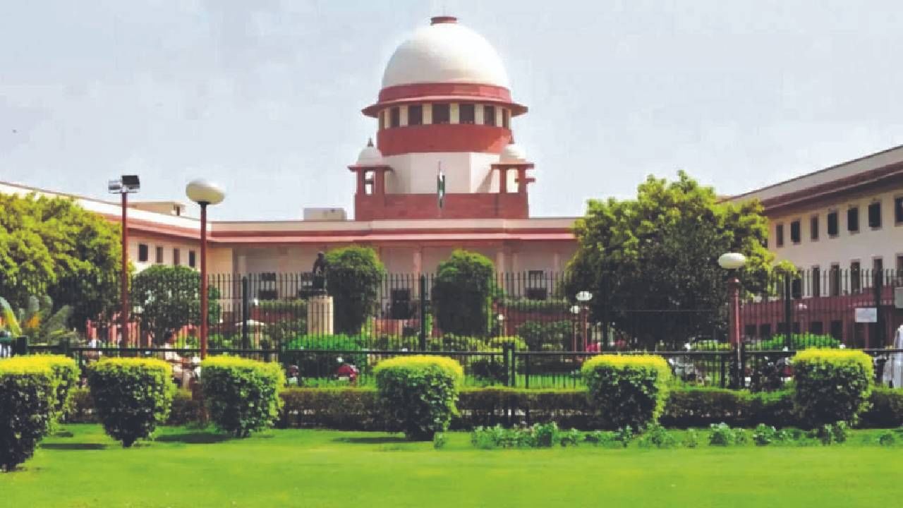  पे मॅट्रिक्स लेव्हल 11 नुसार मूळ वेतन 67,700 रुपये आहे. इतर भत्ते सरकारी नियमांनुसार निवड झालेल्या उमेदवारा मिळतील.sci.gov.in या साईटवर आपल्याला भरती प्रक्रियेची माहिती मिळेल. तिथेच जाऊन अर्ज देखील करायचा आहे. 