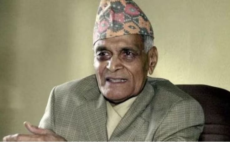  तुलसी गिरी हे  १९७५ - १९७७ या काळात नेपाळचे पंतप्रधान होते. १९२४ मध्ये जन्मलेल्या गिरी यांनी त्यांचे उच्च शिक्षण भारतात पूर्ण केले. प.बंगाल येथील सुरी विद्यासागर कॉलेजात शिकले.हे कॉलेज युनिव्हर्सिटी ऑफ कोलकाता याच्याशी संलग्न आहे. १९४२ साली स्थापण झालेल्या या कॉलेजातून ते समाजकार्यात ओढले गेले आणि नेते बनले. त्यांनी नेपाळमध्ये पंचायत योजना लागू करण्यात महत्वाचे कार्य केले. 