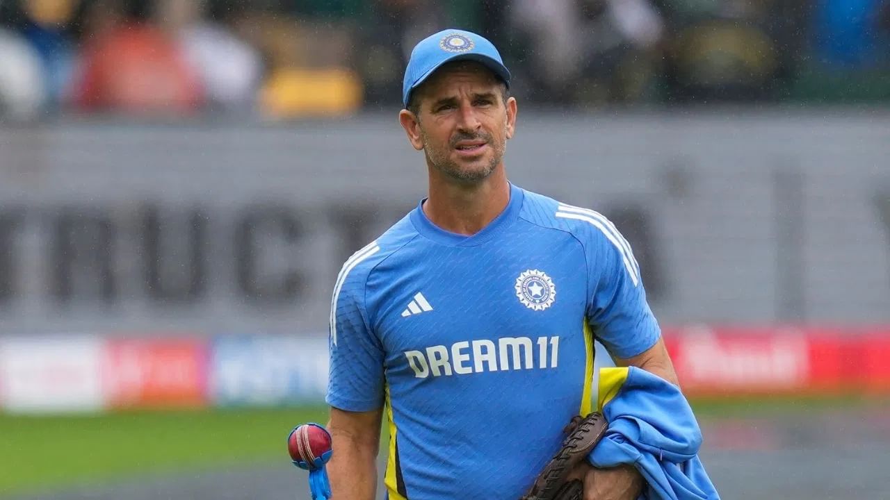 IND vs PAK : पाकिस्तान विरुद्ध कशी असेल टीम इंडियाची Playing 11? कोचने सर्वच सांगितलं