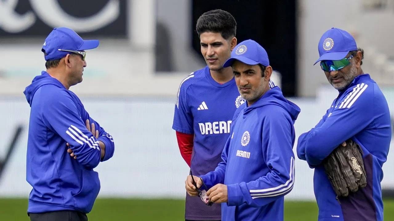 Asia Cup 2025 : अभिषेक शर्मा- शुबमन गिलसह टीम इंडियाच्या 11 खेळाडूंवर 11 संकटं, सांभाळून नाही तर...