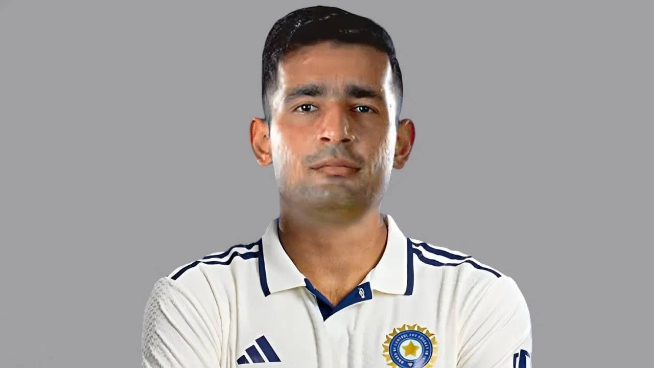 इंग्लंडविरुद्धच्या मालिकेसाठी अर्शदीप सिंग दुखापतग्रस्त झाला होता. तेव्हा त्याच्या जागी युवा वेगवान गोलंदाज अंशुल कंबोजची निवड करण्यात आली. चौथ्या कसोटी सामन्यात मैदानात उतरलेल्या कंबोजने अपेक्षेनुसार कामगिरी केली नाही. त्यामुळे वेस्ट इंडिजविरुद्धच्या मालिकेसाठी त्याची निवड करण्यात आली नाही.