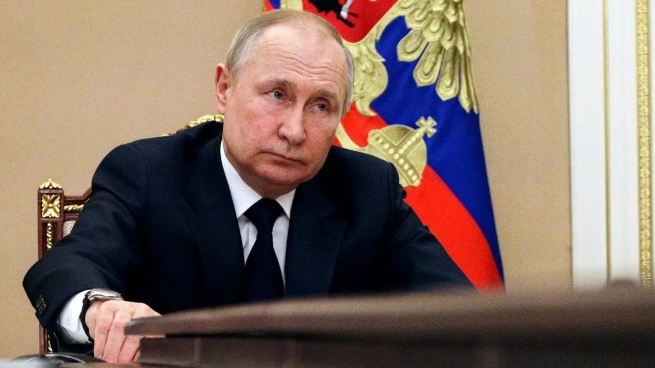 रशिया कोणत्याही क्षणी इंग्लंडवर हल्ला करणार? युद्धाचा भडका उडणार, राजदूताच्या दाव्यानं उडाली जगाची झोप