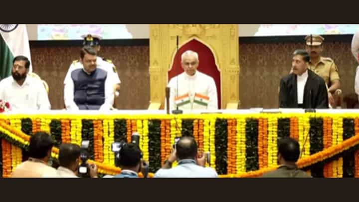 आचार्य देवव्रत महाराष्ट्राचे नवे राज्यपाल! भव्य शपथविधी सोहळा... आचार्य देवव्रत महाराष्ट्राचे नवे राज्यपाल! भव्य शपथविधी सोहळा...