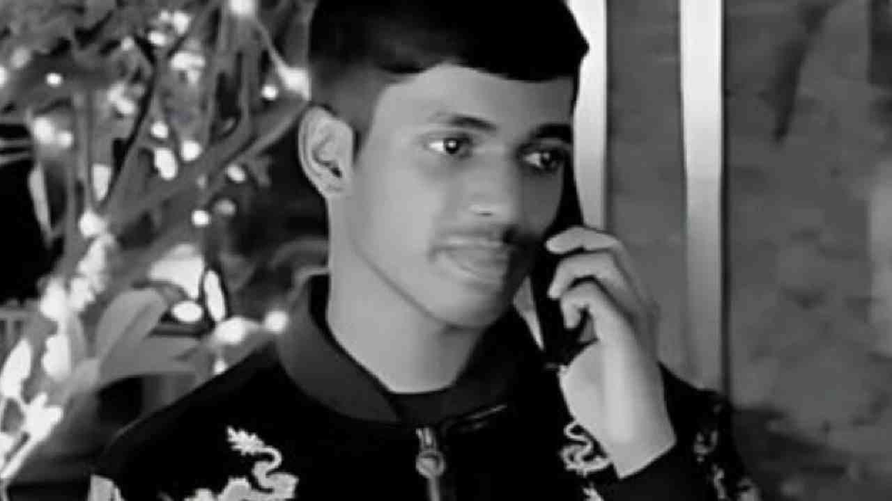 Aayush Komkar Murder Case : आयुष कोमकर हत्येत नवा ट्विस्ट, आईचेच नाव घेत बंडू आंदेकरचा खळबळजनक दावा! Aayush Komkar Murder Case : आयुष कोमकर हत्येत नवा ट्विस्ट, आईचेच नाव घेत बंडू आंदेकरचा खळबळजनक दावा!