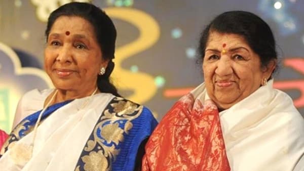 लता मंगेशकरांच्या सेक्रेटरीसोबत पळून लग्न, पैशांसाठी मारहाण आणि..., खडतर होतं आशा भोसले यांचं वैवाहिक आयुष्य