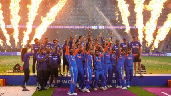 भारताने आशिया चषक 2025 स्पर्धा जिंकली आहे. भारताने पाकिस्तानला पाच गडी राखून नमवलं आहे. भारताचा विजय झाल्याचं जगजाहीर असलं तरी या स्पर्धेची ट्रॉफी मात्र भारताला अद्याप मिळालेली नाही. 