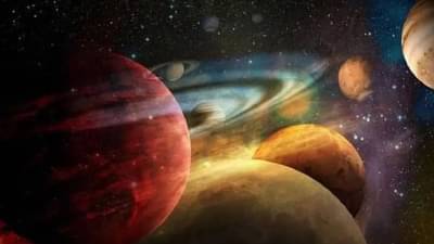 Astrological prediction : मोठी राजकीय उलथापालथ, राजाबद्दल मोठं भाकीत, भूकंप, महापूर; 2026 मध्ये भारतात काय-काय घडणार?