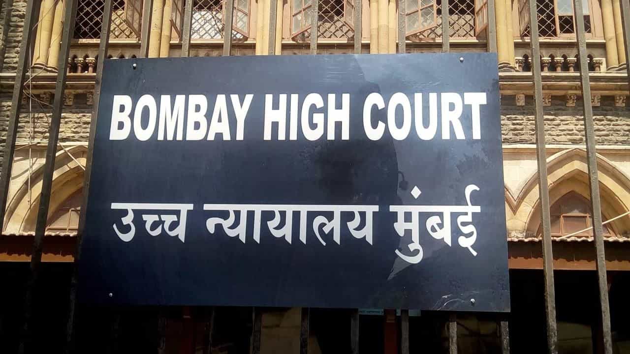 मराठा समाजाच्या 10 % आरक्षणाच्या सुनावणीत काय झाले?