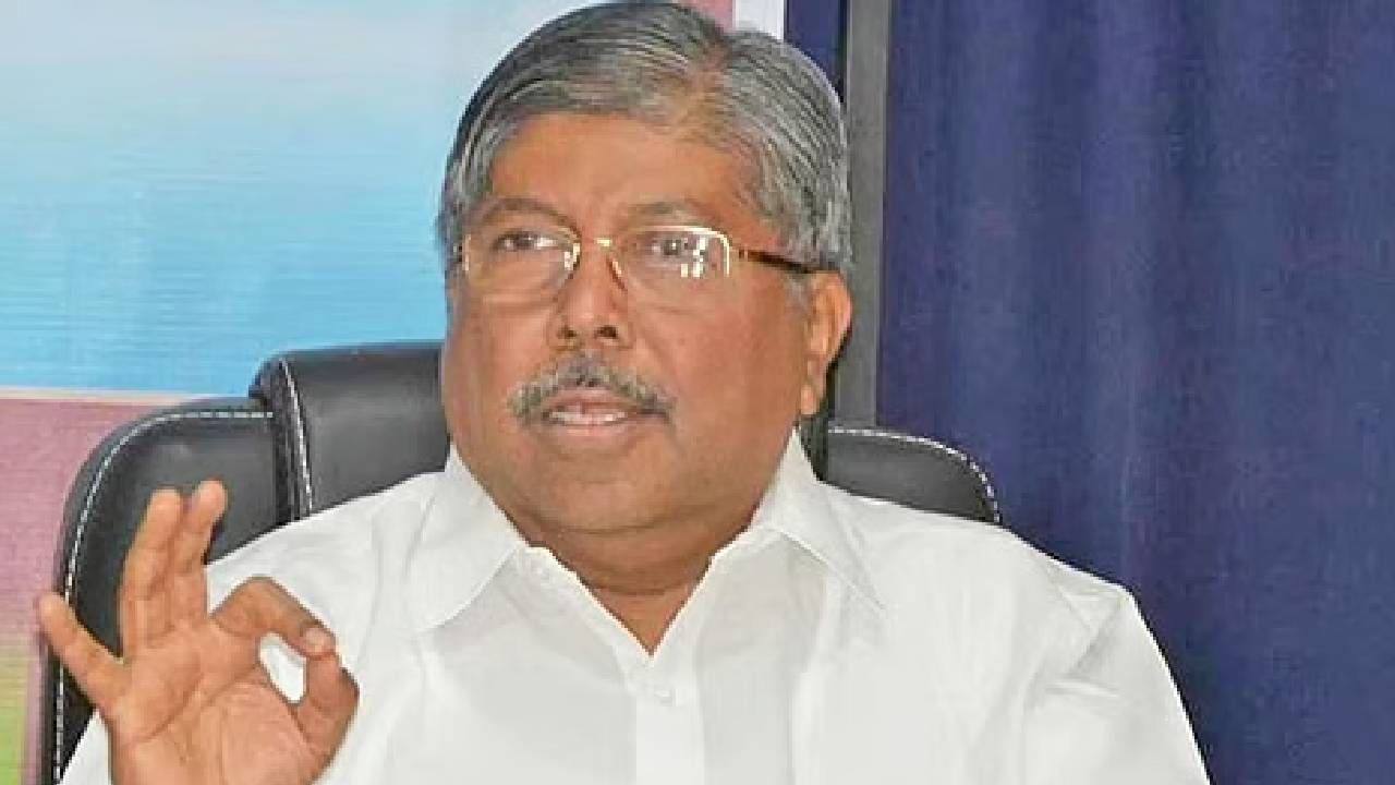 महिला वर्गासाठी 5 ते 6 तासांचं ‘वर्क मॉड्युल’..; नाम फाऊंडेशनच्या कार्यक्रमात काय म्हणाले चंद्रकांत पाटील? महिला वर्गासाठी 5 ते 6 तासांचं ‘वर्क मॉड्युल’..; नाम फाऊंडेशनच्या कार्यक्रमात काय म्हणाले चंद्रकांत पाटील?