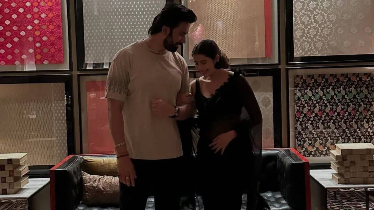 सर्वसामान्य असो किंवा स्टार. अनेकदा मुलांसाठी कठोर निर्णय घ्यावे लागतात. घटस्फोटानंतरही पूर्व जोडीदारासोबत चांगले संबंध ठेवावे लागतात. टीव्हीवरच्या एका अभिनेत्रीने नवऱ्यापासून घटस्फोट घेतलेला, त्यावेळी खूप गोंधळ घातलेला. व्लॉग बनवून पूर्व पती विरोधात खूप वक्तव्य केलेली. दोघांच्या घटस्फोटाचा तमाशा सगळ्या जगाने बघितलेला. 