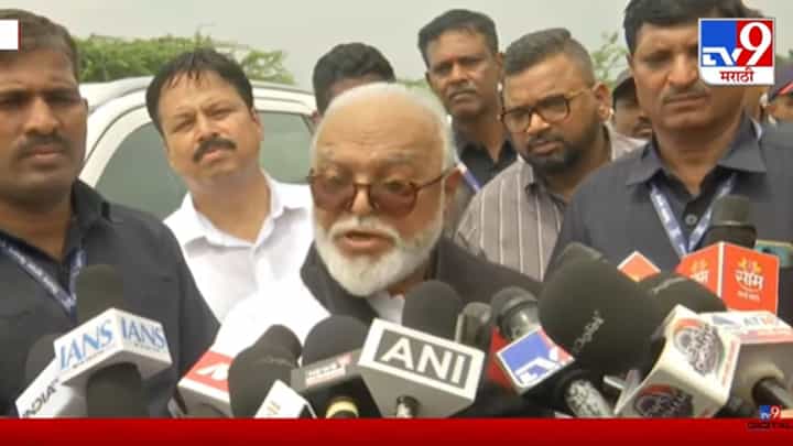 आरक्षण वाचवण्यासाठी बलिदान देण्याची वेळ आलीये; लातूरमध्ये भुजबळ आक्रमक आरक्षण वाचवण्यासाठी बलिदान देण्याची वेळ आलीये; लातूरमध्ये भुजबळ आक्रमक
