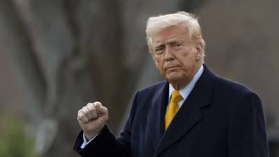 Donald Trump : टॅरिफनंतर आता डोनाल्ड ट्रम्प यांचा भारताला दुसार मोठा धक्का; व्हिसाबाबत मोठी घोषणा, तणाव वाढला