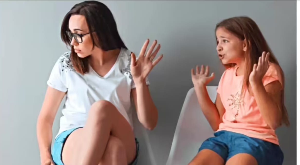 फाफो पेरेंटिंग म्हणजे काय आणि ती पालकांमध्ये इतकी लोकप्रिय का होत आहे?