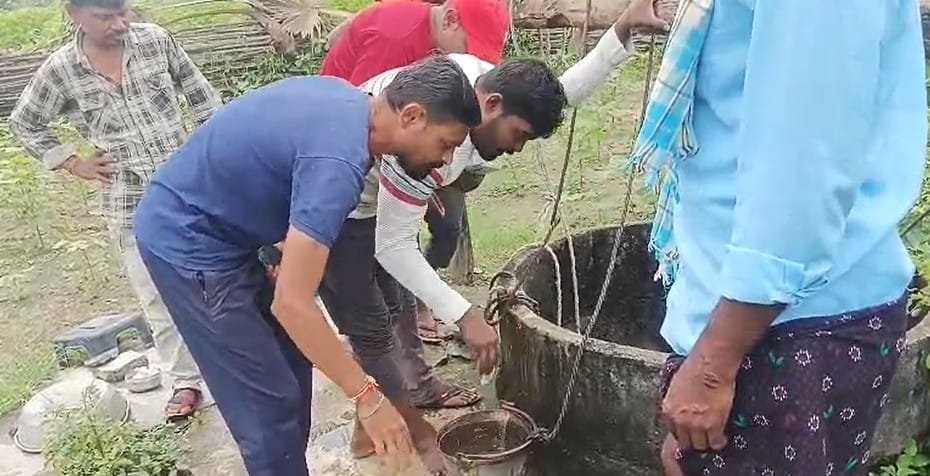 पाणी इतके गरम आहे की ते थेट वापरणे शक्य नसून त्यात थंड पाणी मिसळवावे लागत आहे. विहिरीतून बुडबुडे आणि वाफाही निघताना दिसून येतात. या घटनेचा अनुभव घेण्यासाठी परिसरातील अनेक नागरिक गावात जात आहेत.