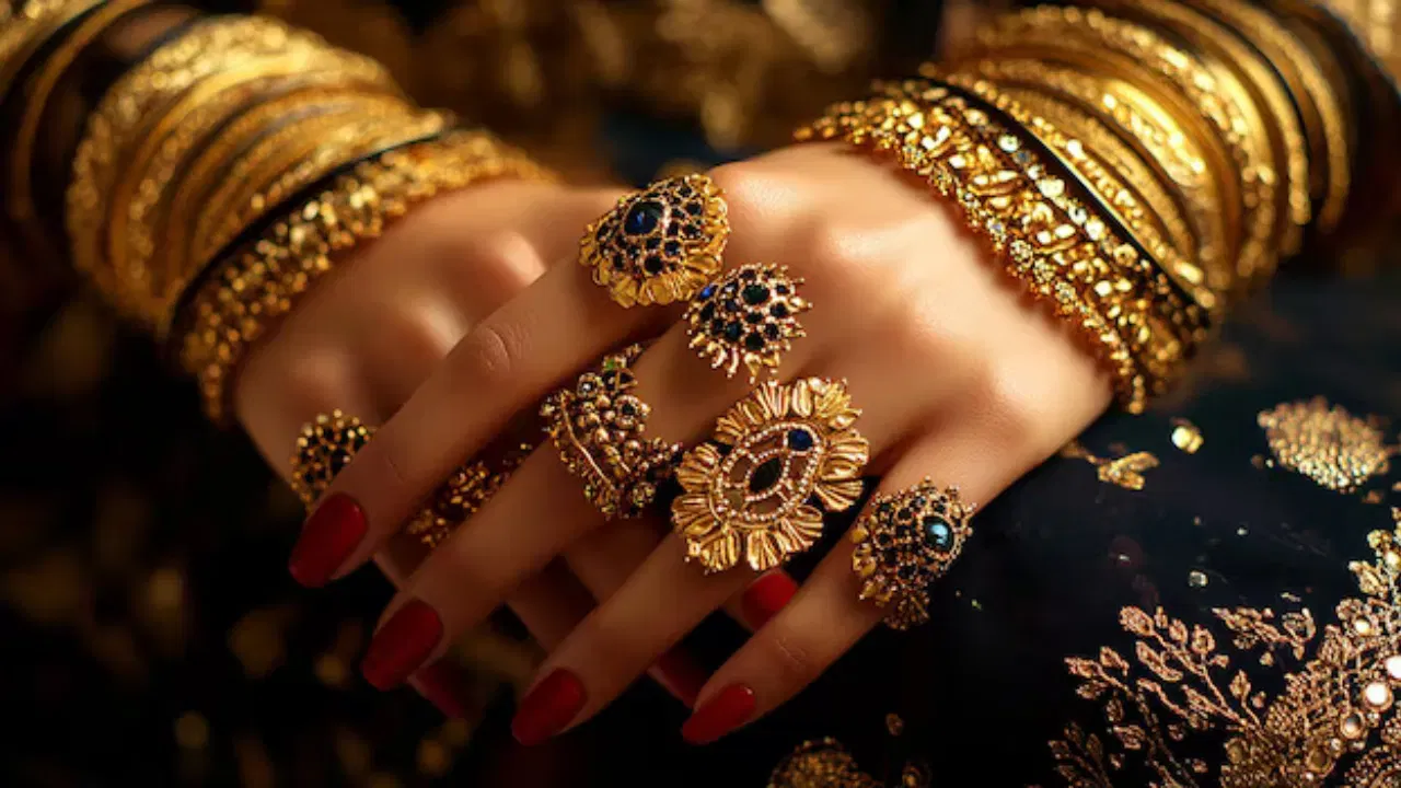 (डिस्क्लेमर : वरील माहिती उपलब्ध स्रोतावरून देण्यात आलेली आहे. याच्या तथ्यांबद्दल आम्ही कुठलाही दावा करीत नाही, तसेच अंधश्रद्धेला दुजोरा देत नाही)