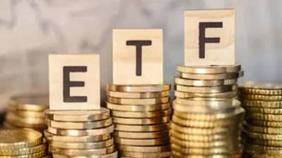 सोने-चांदी ETFs ने दिले 44 टक्क्यांपर्यंत परतावा, जाणून घ्या